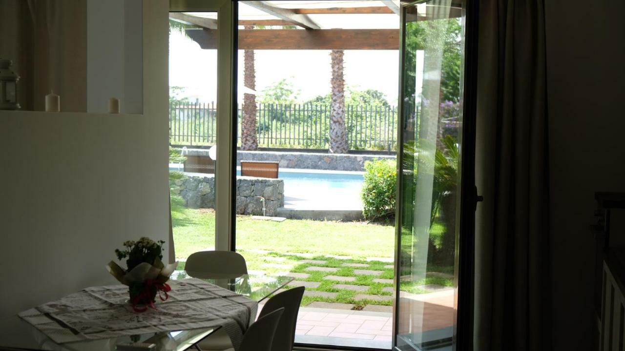 Holiday Homes Borgo Papardo Джарре Екстер'єр фото