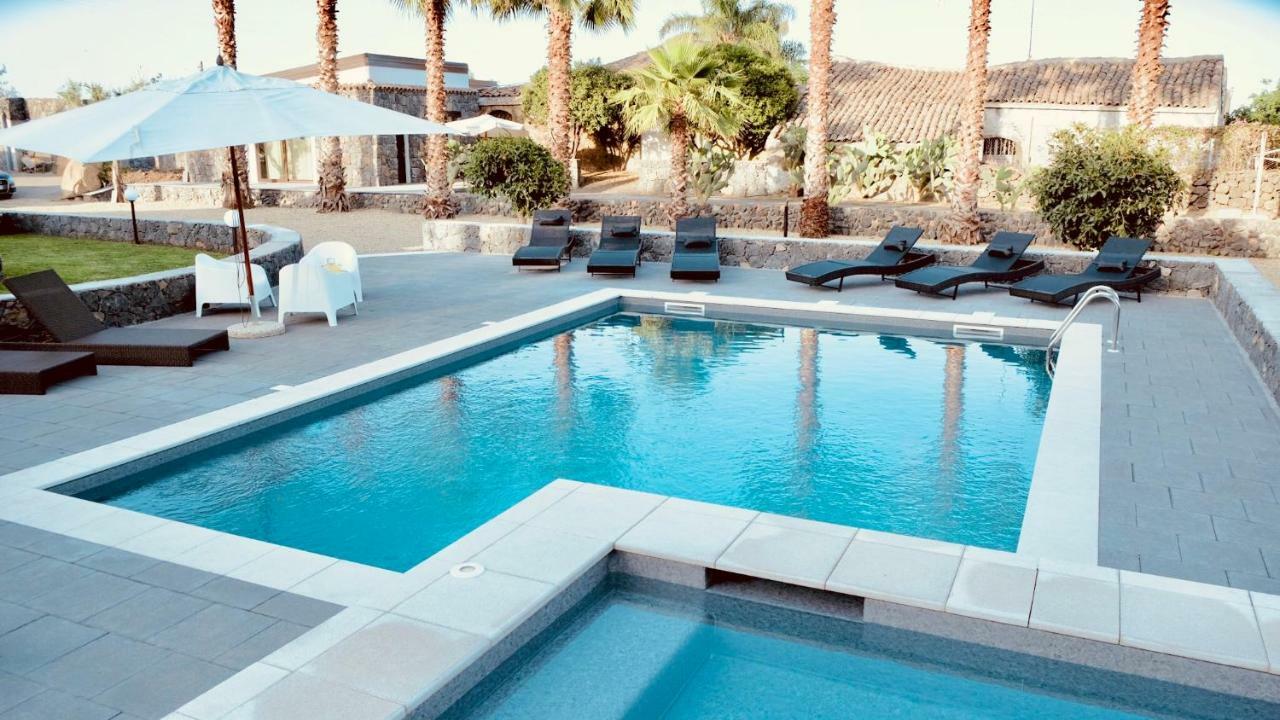 Holiday Homes Borgo Papardo Джарре Екстер'єр фото
