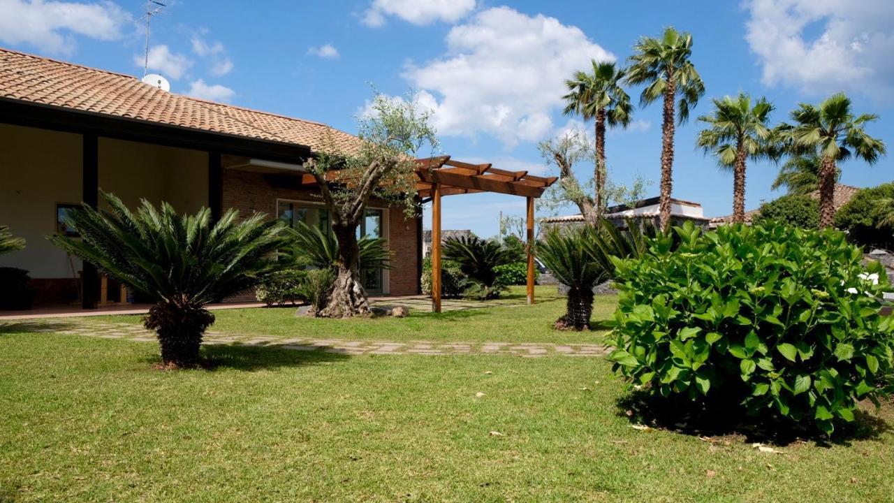 Holiday Homes Borgo Papardo Джарре Екстер'єр фото