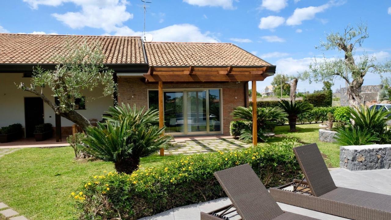 Holiday Homes Borgo Papardo Джарре Екстер'єр фото